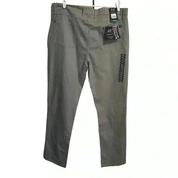 GAP - Men’s 5 Pocket Pant Super Soft Stretch - Size 40-32 NWT - Picture 1 of 6